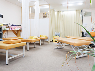 向東整骨院内観